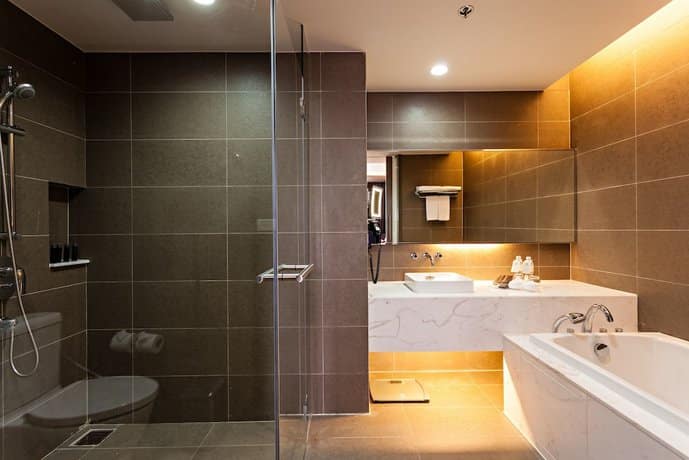 guest friendly hotels in Bangkok - Best Western Premier Sukhumvit  - Bathroom