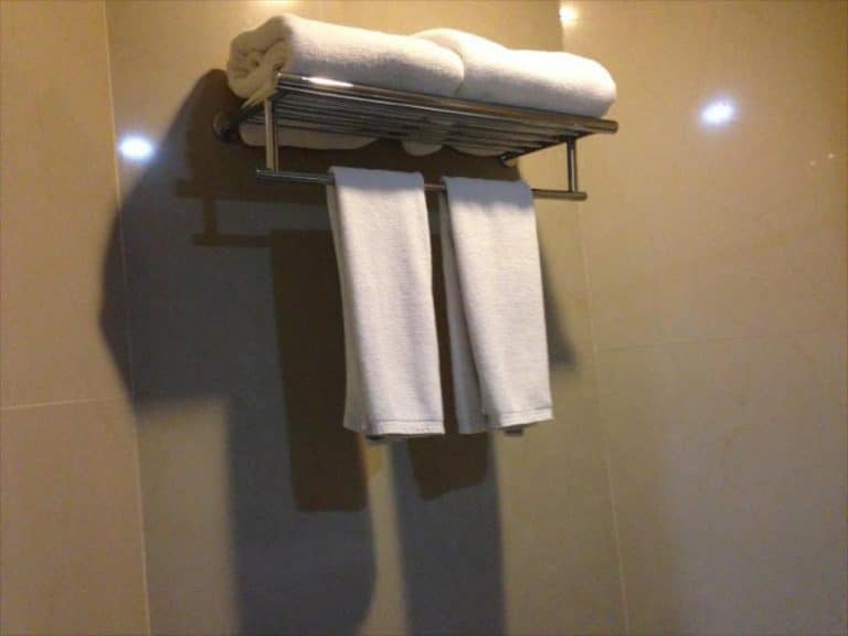 Asoke Suites Hotel -Towel stand